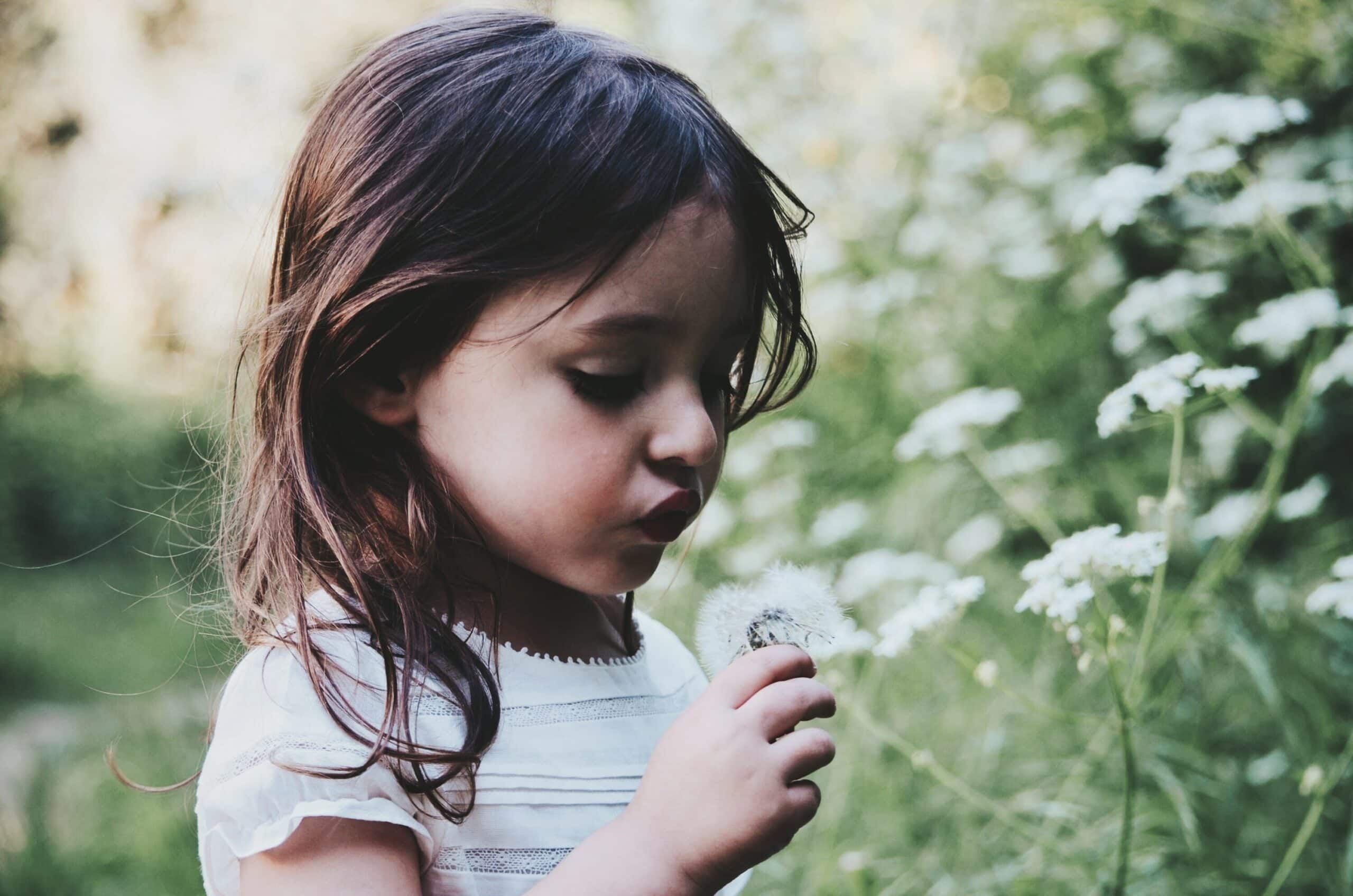 Rilassamento a misura di bambino: tecniche efficaci per gestire lo stress fuori casa